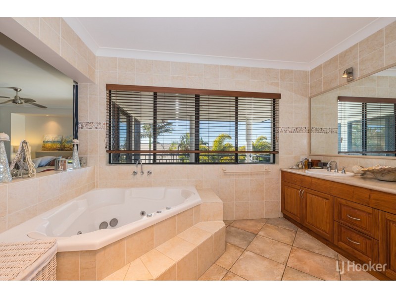 5 Seaside Drive, Banksia Beach QLD 4507
