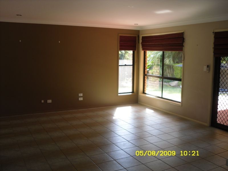 Sandstone Point QLD 4511