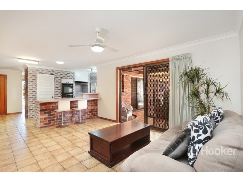 17 Allamanda Drive, Bongaree QLD 4507