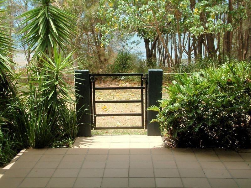 Sandstone Point QLD 4511
