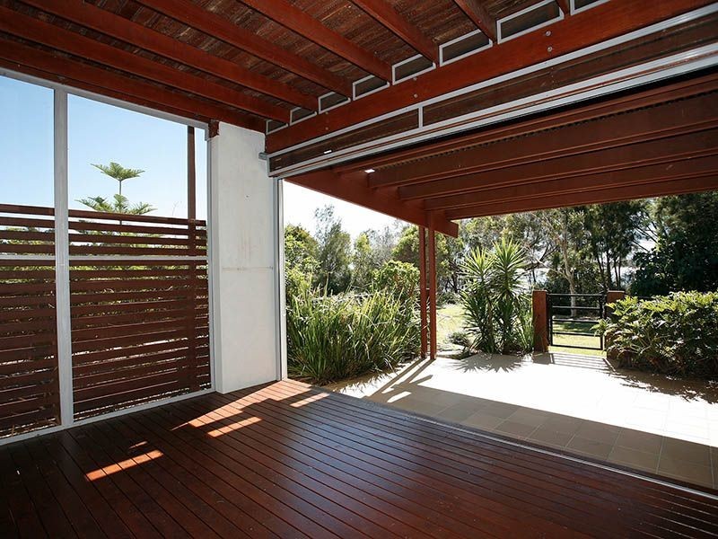 Sandstone Point QLD 4511