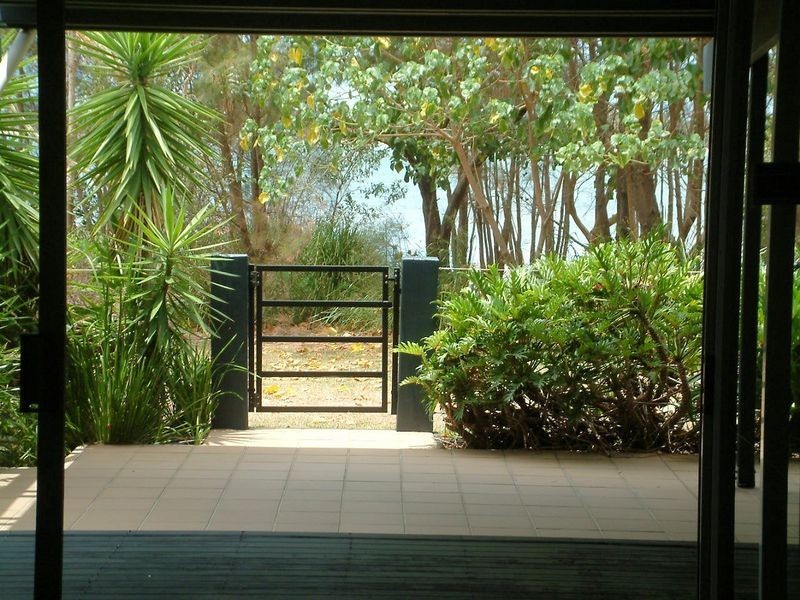 Sandstone Point QLD 4511