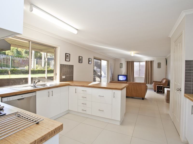 227 Endeavour Drive, Banksia Beach QLD 4507