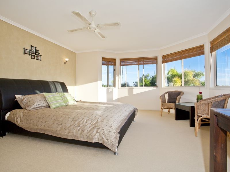 227 Endeavour Drive, Banksia Beach QLD 4507