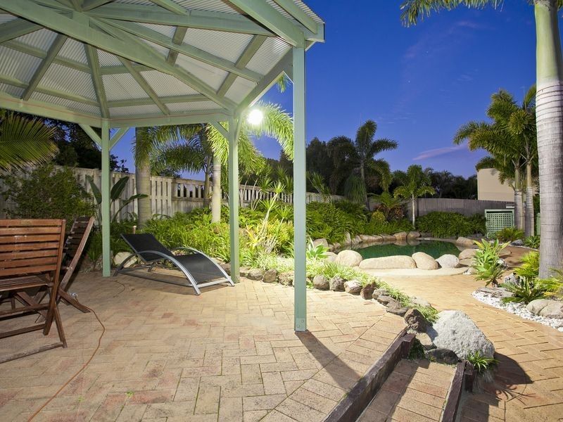 227 Endeavour Drive, Banksia Beach QLD 4507