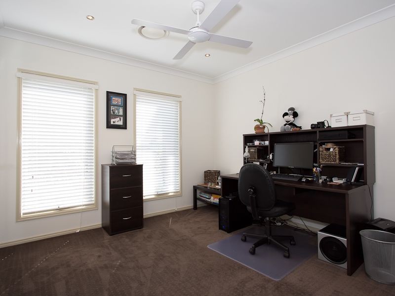 71 Sandheath Pl, Ningi QLD 4511