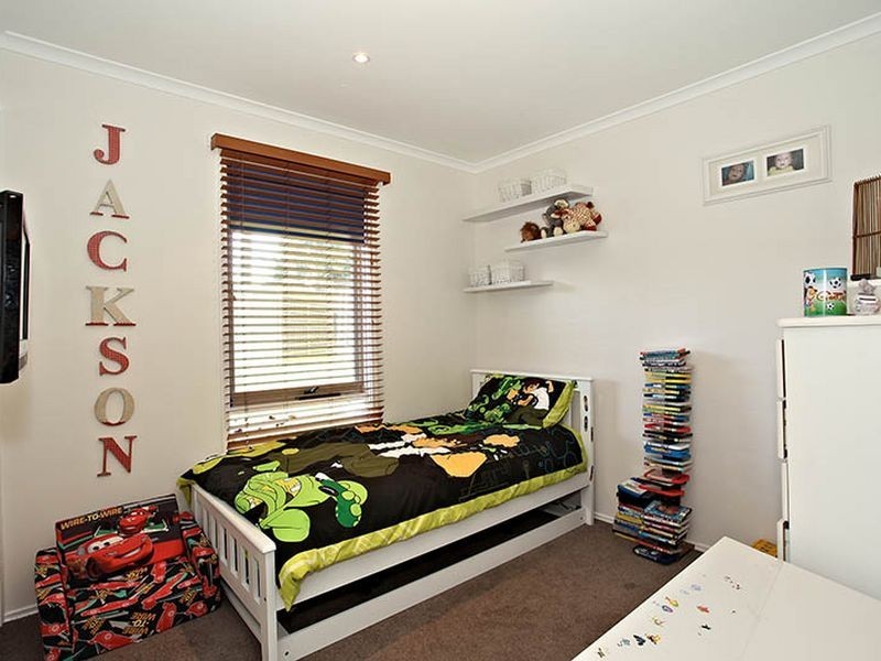 5 Domino Court, Somerville VIC 3912