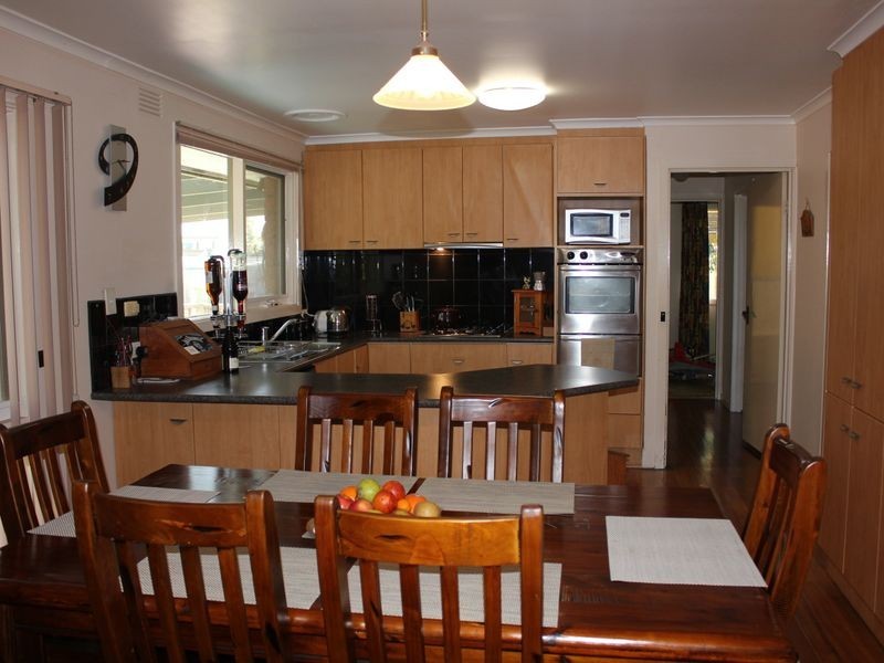 7 Kestrel Court, Baxter VIC 3911