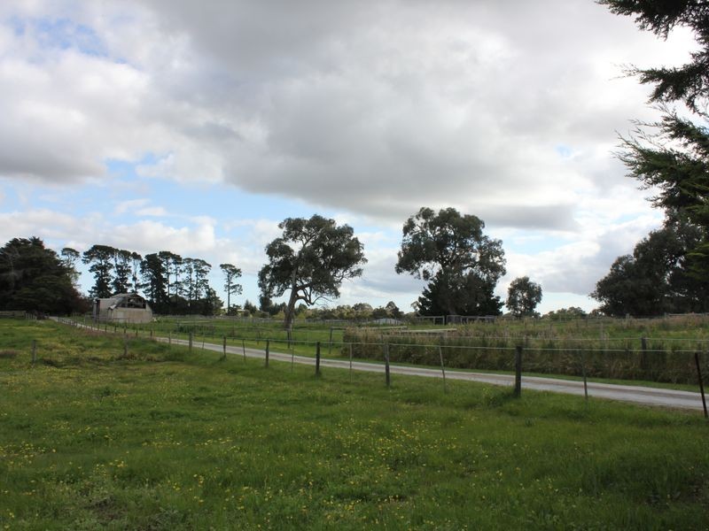 505 North Road, Cranbourne South VIC 3977