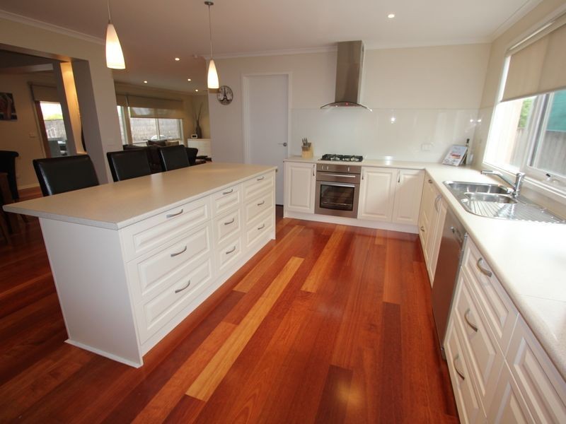 29 Clarendon Drive, Somerville VIC 3912