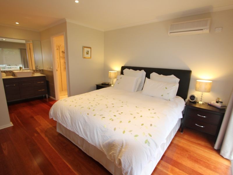 29 Clarendon Drive, Somerville VIC 3912