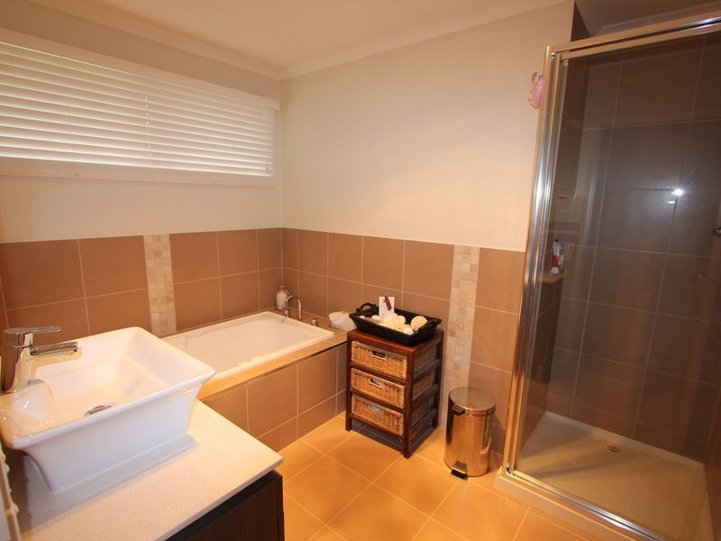 29 Clarendon Drive, Somerville VIC 3912