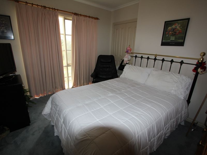 40-42 Claremont Street, Mount Eliza VIC 3930
