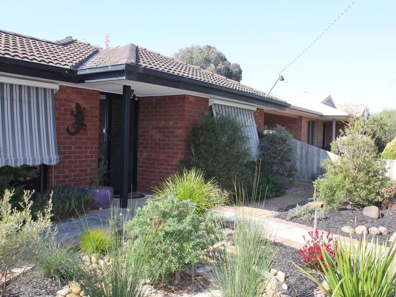 18 Elcan Avenue, Cranbourne VIC 3977