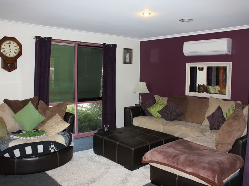 18 Elcan Avenue, Cranbourne VIC 3977