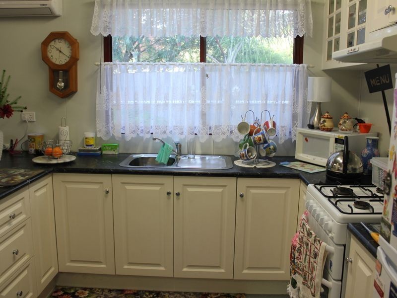 18 Elcan Avenue, Cranbourne VIC 3977