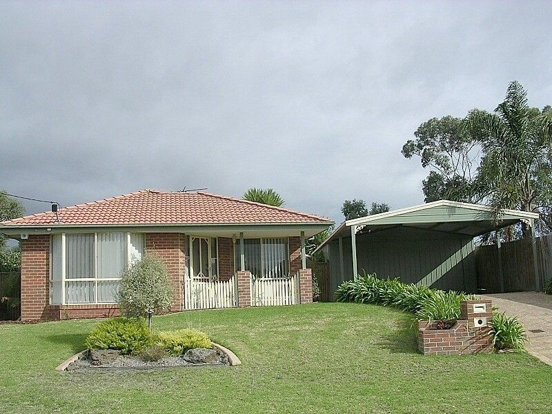 35 Deanswood Drive, Somerville VIC 3912