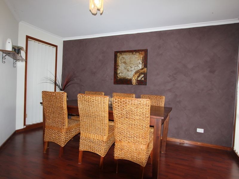 35 Deanswood Drive, Somerville VIC 3912