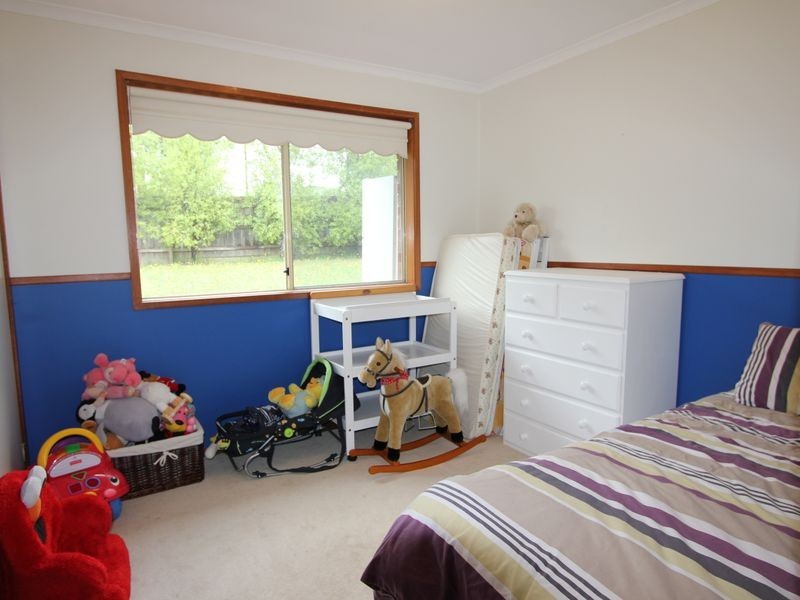35 Deanswood Drive, Somerville VIC 3912