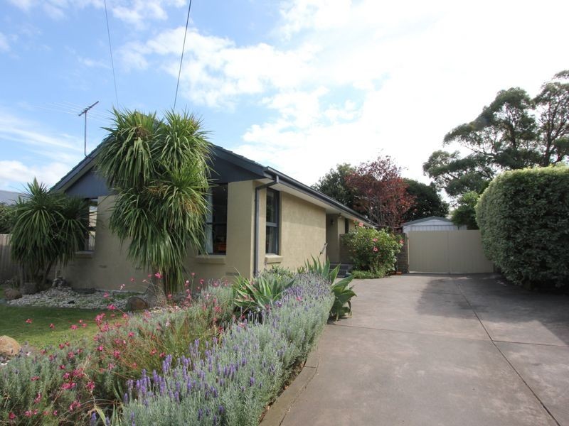 22 Sullivan Drive, Somerville VIC 3912