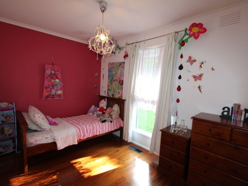 22 Sullivan Drive, Somerville VIC 3912