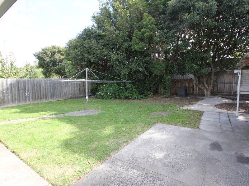 22 Sullivan Drive, Somerville VIC 3912