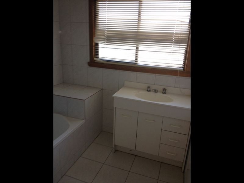 8 Bosquet Street, Maidstone VIC 3012