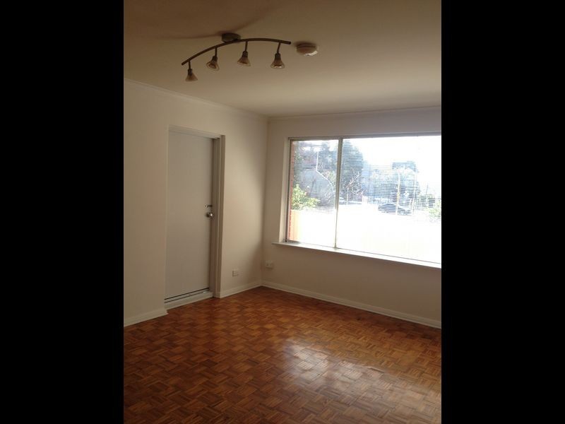 4/11 Nicholson Street, Footscray VIC 3011