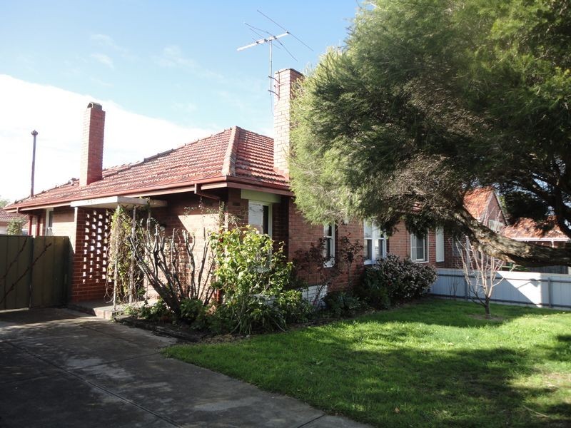 10 Cobrey Street, Sunshine VIC 3020