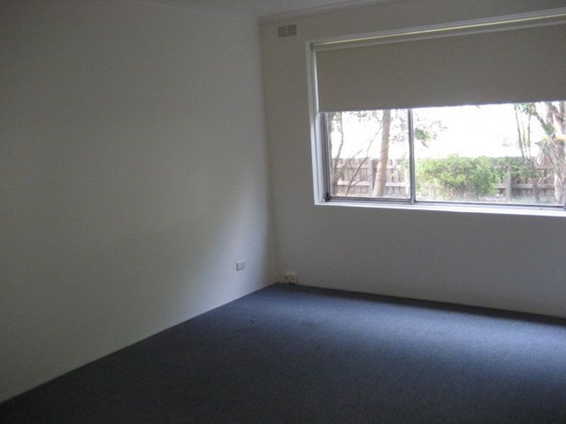 2/8 Burnewang Street, Sunshine VIC 3020