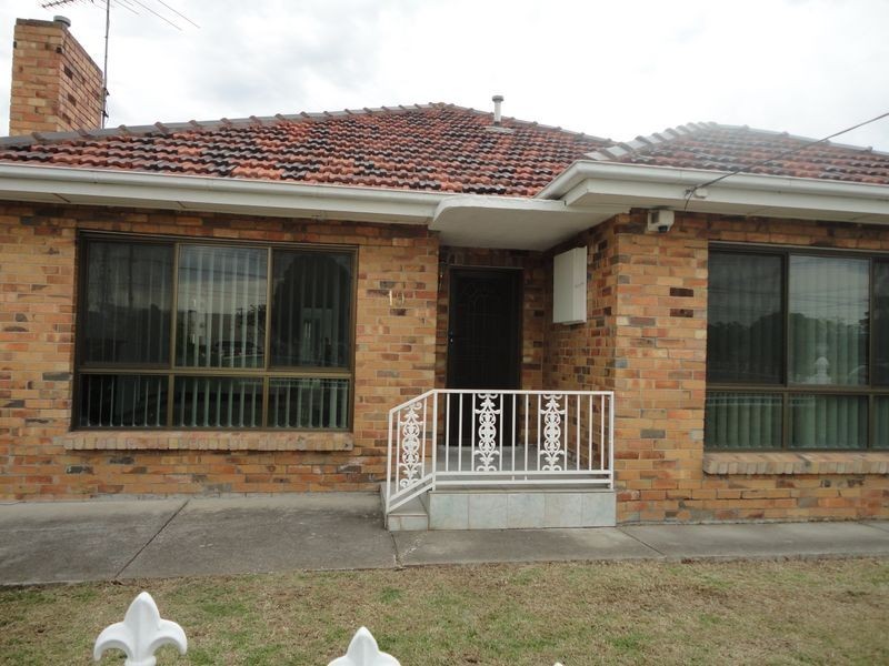 19 Cambridge Street, Maidstone VIC 3012