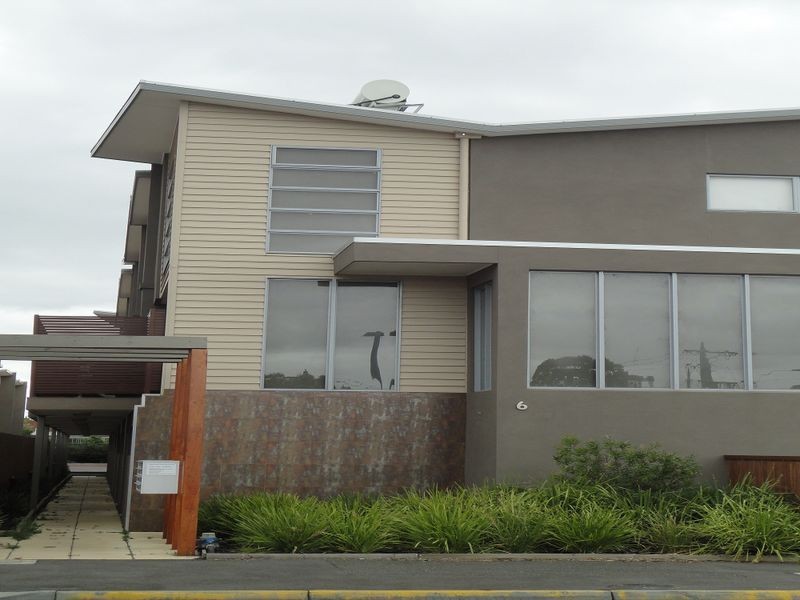 16/6 Rosamond Road, Maidstone VIC 3012