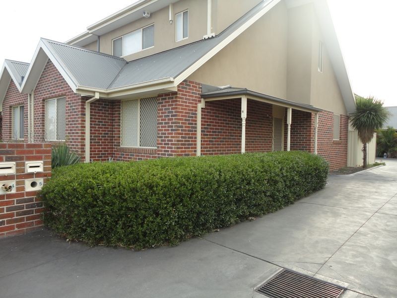 4/75-77 Darnley Street, Braybrook VIC 3019