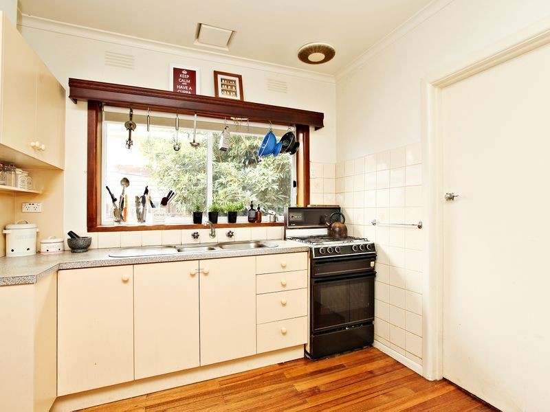 27 Latrobe Street, Footscray VIC 3011