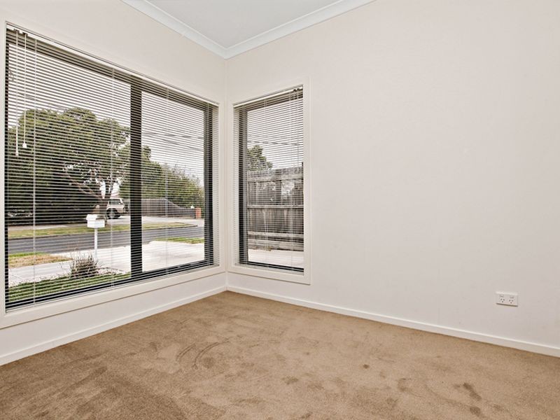 13 Edmund Street, Maidstone VIC 3012