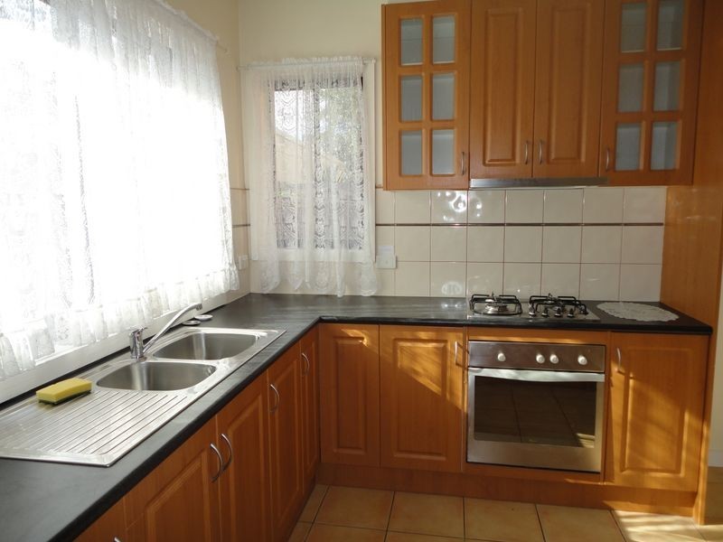 2/11 Buxton Street, West Footscray VIC 3012