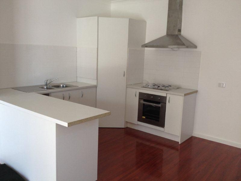 1/17 Perrett Avenue, St Albans VIC 3021