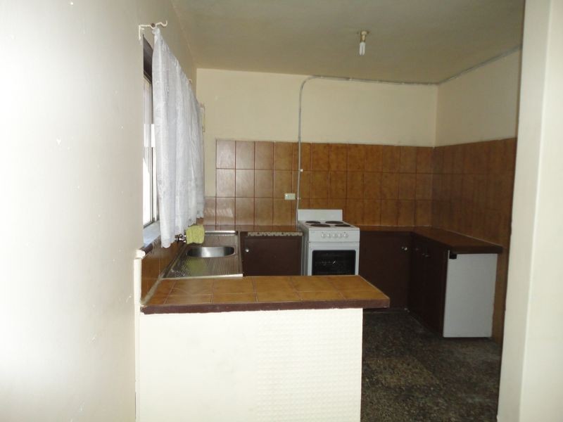 2/15 Moore Street, Footscray VIC 3011