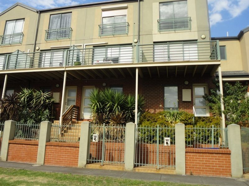 62 Blair Street, Maribyrnong VIC 3032