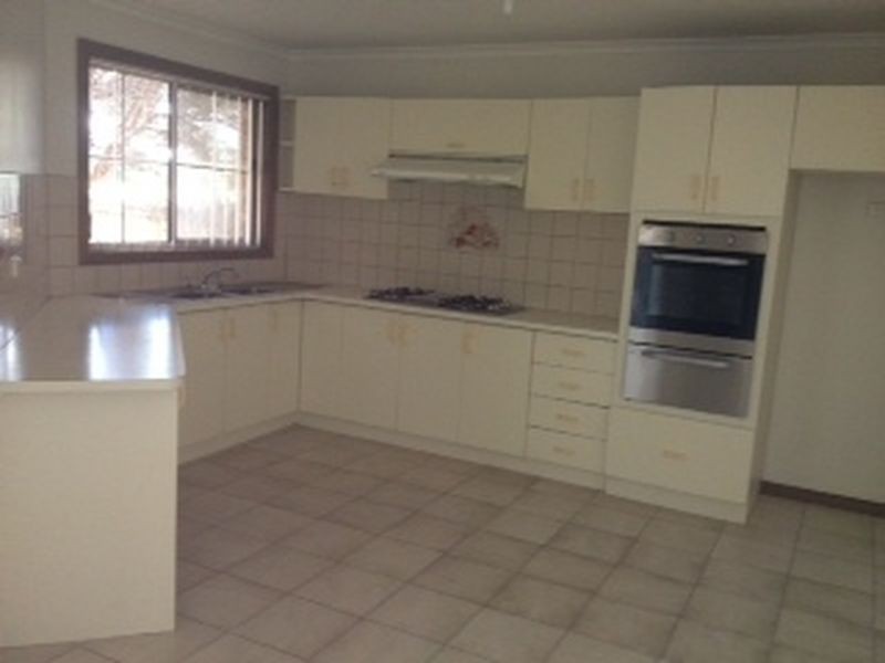 1/52 Omar Street, Maidstone VIC 3012