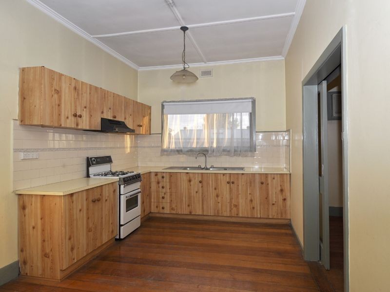 12 Church Street, West Footscray VIC 3012