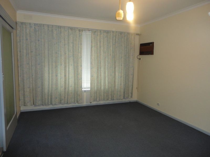 2/16 Carmichael Street, West Footscray VIC 3012