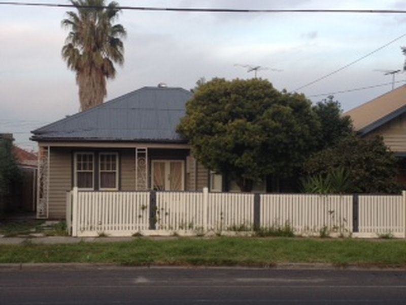 121 Summerhill Road, Footscray VIC 3011