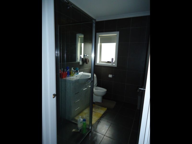 2/37 Sredna Street, West Footscray VIC 3012