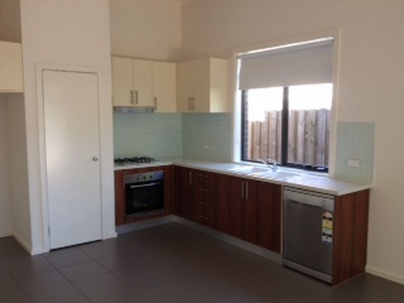 1/11 Vine Street, West Footscray VIC 3012