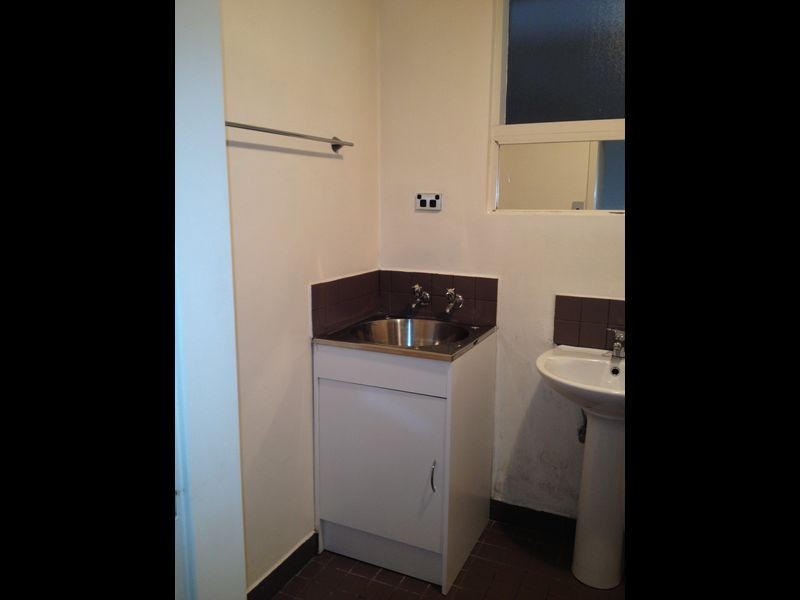 1/13 Ormond Road, West Footscray VIC 3012