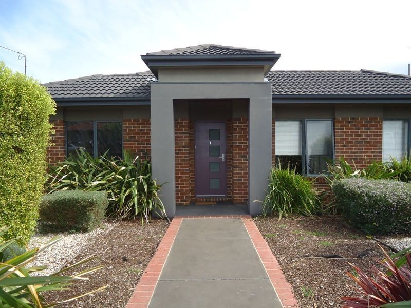 1/37 Cash Street, Kingsbury VIC 3083