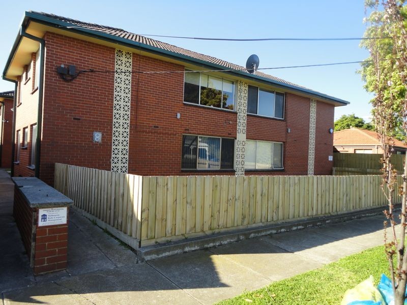 3/8 Burnewang Street, Albion VIC 3020