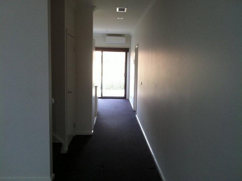 76 Lawn Crescent (Enter via Brayb, Braybrook VIC 3019