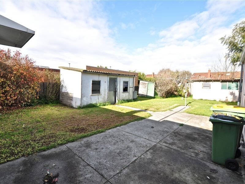 27 Monash St, Maribyrnong VIC 3032